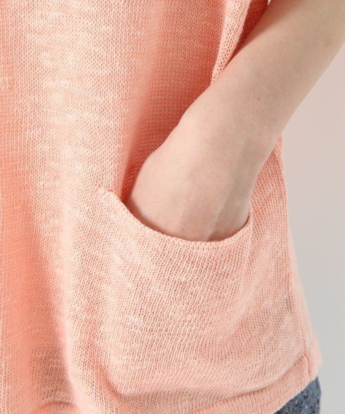 GLOBAL WORK(グローバルワーク)の「【ZOZO限定価格】ポケツキVネックニットプルオーバー/5分袖(ニット/セーター・レディース・グリーン/ネイビー/ピンク/ベージュ・MEDIUM/SMALL/LARGE)」の11枚目の写真