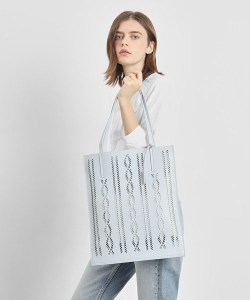 CHARLES & KEITH（チャールズ & キース）の「セミシースルー トートバッグ / Semi See-through Tote Bag（トートバッグ・レディース・ライトブルー/ブラック/ベージュ/イエロー・XL）」の16枚目の写真