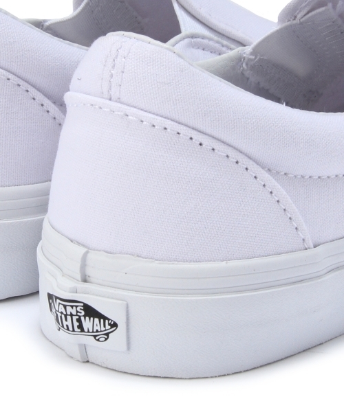 UNITED ARROWS（ユナイテッドアローズ）の「VANS CLASSIC SLIP-ON（ホワイト）スニーカー（スニーカー・レディース・ホワイト・4h/5h/5/6h/6）」の5枚目の写真
