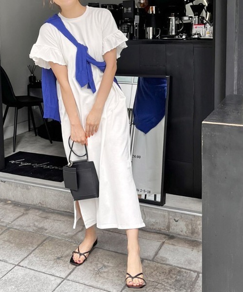 Pierrot(ピエロ)の「フリルロングワンピース(ワンピース・レディース・ブラック/ネイビー/オフホワイト/イエロー/グリーン系その他/ブラウン/ライトグレー/ライトイエロー・M/L)」の11枚目の写真