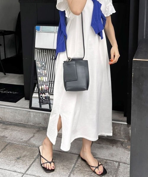 Pierrot(ピエロ)の「フリルロングワンピース(ワンピース・レディース・ブラック/ネイビー/オフホワイト/イエロー/グリーン系その他/ブラウン/ライトグレー/ライトイエロー・M/L)」の10枚目の写真