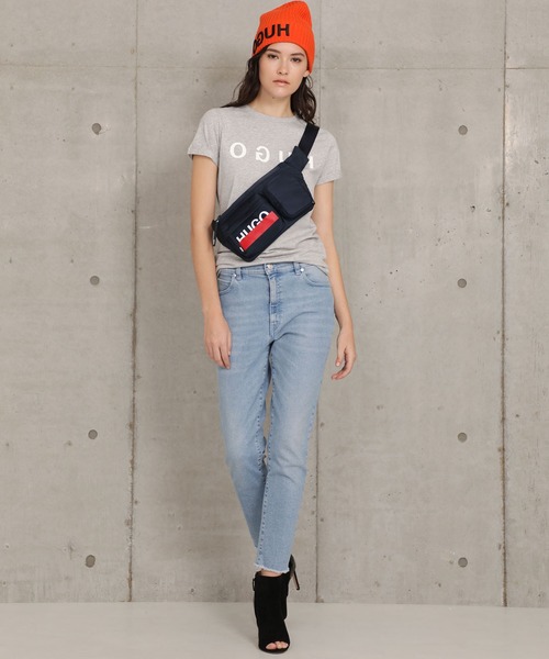 HUGO(ヒューゴ)の「ウィメンズ HUGOリバースロゴ コットンジャージー Tシャツ(Tシャツ/カットソー・レディース・ライトグレー/オレンジ・XS/S/L/M)」の5枚目の写真