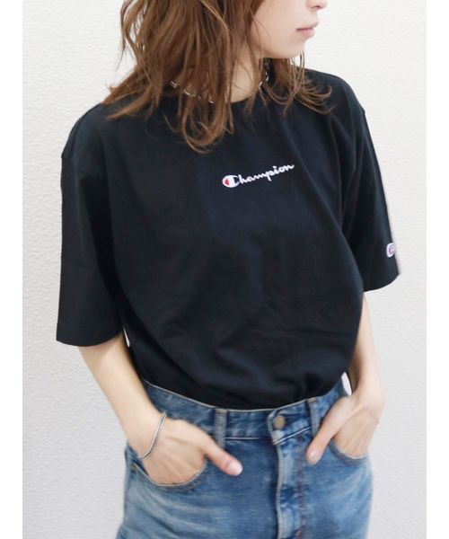Champion(チャンピオン)の「Champion サイドスリットビッグTee(Tシャツ/カットソー)」|ブラック