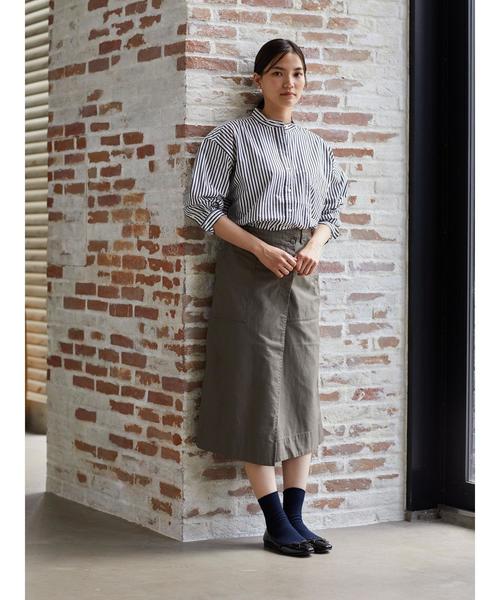 AMERICAN HOLIC(アメリカンホリック)の「スタンドカラーオックスBIGシャツ(シャツ/ブラウス・レディース・オフホワイト/グレイッシュベージュ/その他12/ストライプ/その他5/その他9・M/L)」の18枚目の写真