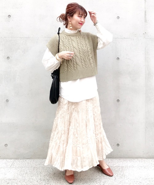 archives（アルシーヴ）の「ケーブル柄ベスト+プチハイブラウスSET（シャツ/ブラウス・レディース・ブラック/ベージュ/パープル/グリーン・MEDIUM）」の11枚目の写真