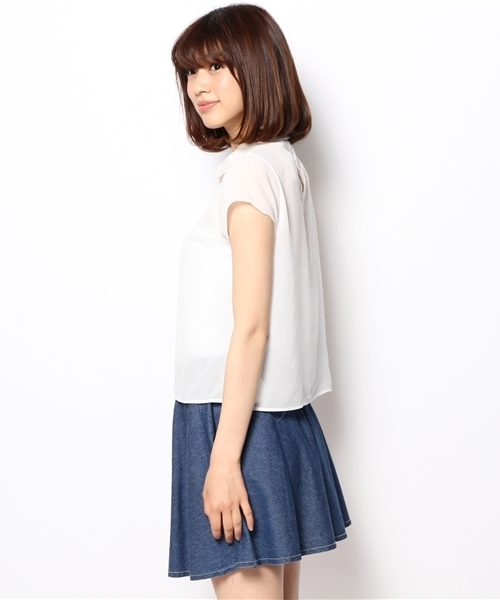 Chico（チコ）の「衿付プルオーバーSH（シャツ/ブラウス・レディース・ホワイト・FREE）」の3枚目の写真