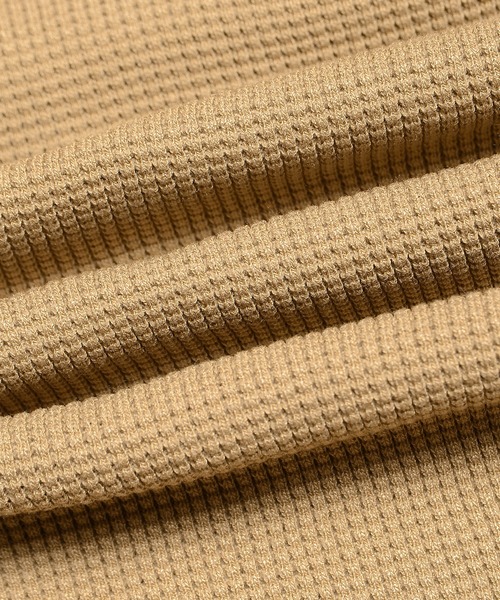 MinoriTY（マイノリティ）の「14Gワッフルリブ裏配色ニット ハイゲージ（ニット/セーター・メンズ・ベージュ/ブラウン/カーキ/ブルー系その他・M/L）」の7枚目の写真