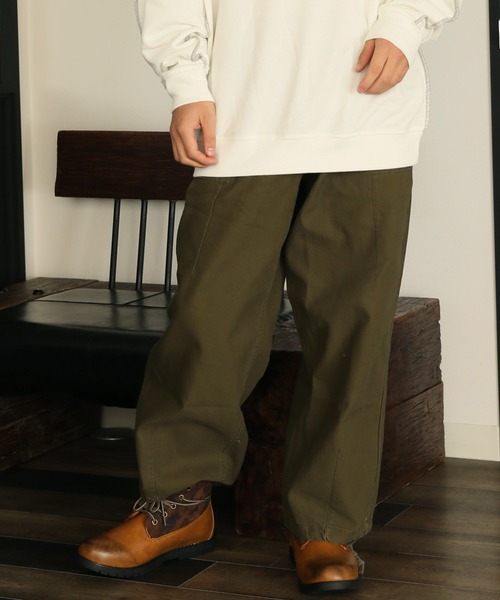 ARCADE（アーケード）の「カツラギ裏使い ワイド ペインター ミリタリーカーゴパンツ（カーゴパンツ・メンズ・ブラウン/カーキ/ブラック・LL/M/L）」の3枚目の写真