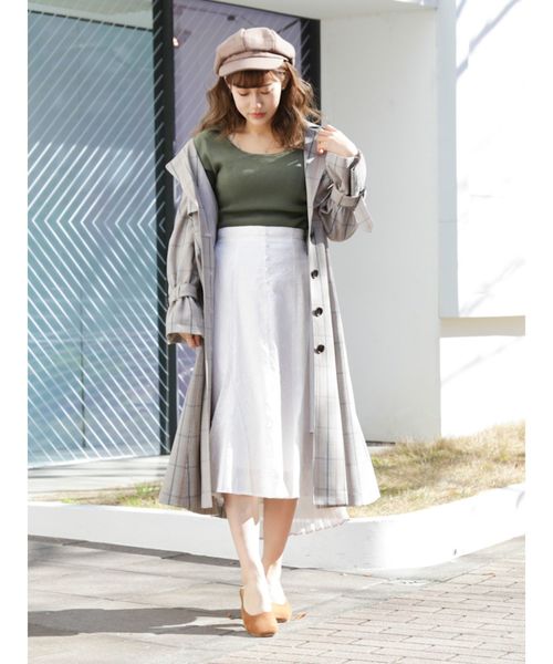 dazzlin（ダズリン）の「サイドドロストクルートップス（ニット/セーター・レディース・ベージュ/オフホワイト/オレンジ/グリーン・FREE）」の18枚目の写真