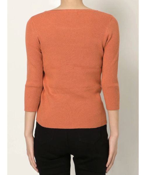 dazzlin（ダズリン）の「サイドドロストクルートップス（ニット/セーター・レディース・ベージュ/オフホワイト/オレンジ/グリーン・FREE）」の11枚目の写真