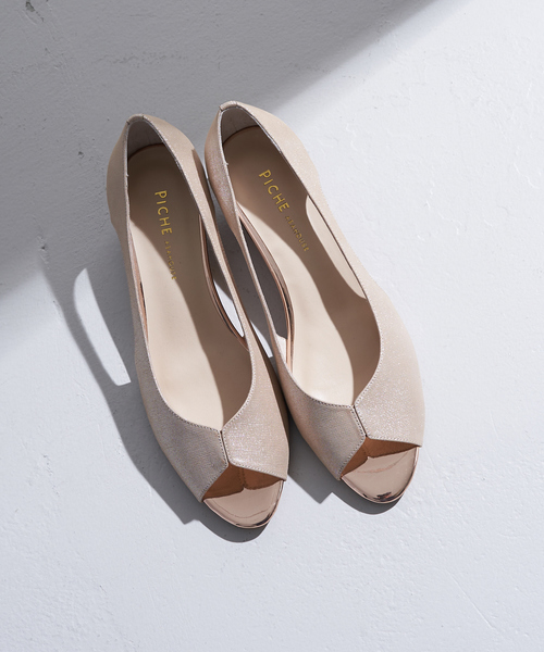 PICHE ABAHOUSE(ピシェ アバハウス)の「スタッフ一押し★バタフライカットオープントゥパンプス(パンプス・レディース・ブラック/グレー/ライム/ラベンダー/シャンパン・40/38/39/35/36/37/34)」の5枚目の写真