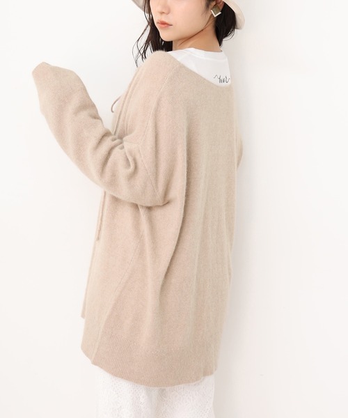 one after another NICE CLAUP(ワンアフターアナザーナイスクラップ)の「前後2wayラクーン混ニット(ニット/セーター・レディース・モカ/アイボリー/オレンジ/ベージュ/ライトブルー・FREE)」の4枚目の写真