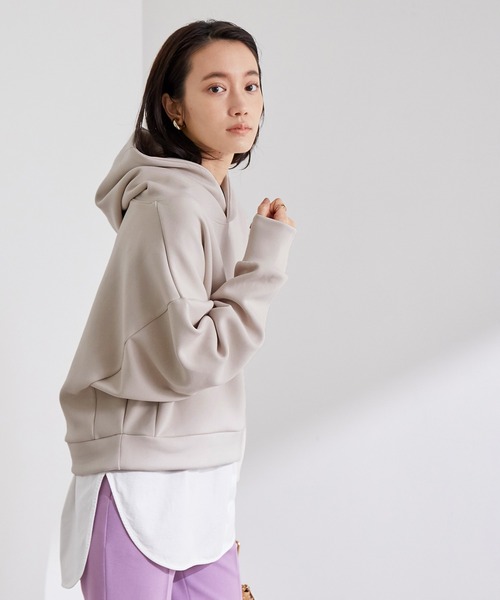 ADAM ET ROPE'（アダムエロペ）の「【WEB限定】ダンボールドルマンフーディー（スウェット・レディース・チャコールグレー/ブラウン/ベージュ・FREE）」の3枚目の写真