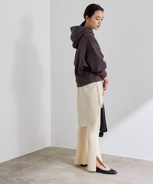 ADAM ET ROPE'（アダムエロペ）の「【WEB限定】ダンボールドルマンフーディー（スウェット・レディース・チャコールグレー/ブラウン/ベージュ・FREE）」の6枚目の写真