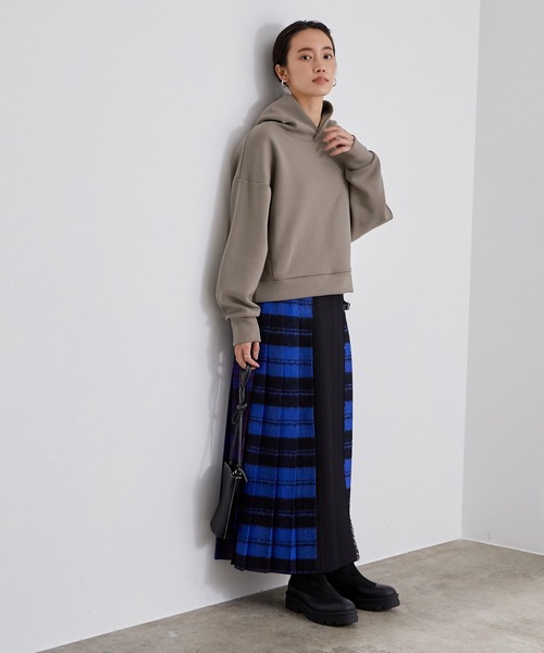 ADAM ET ROPE'（アダムエロペ）の「【WEB限定】ダンボールドルマンフーディー（スウェット・レディース・チャコールグレー/ブラウン/ベージュ・FREE）」の8枚目の写真