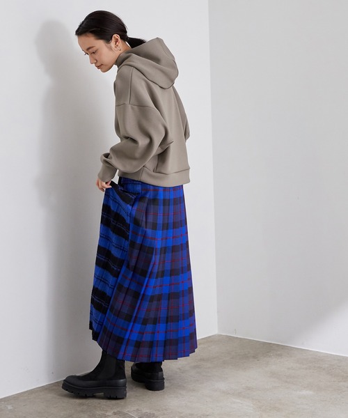 ADAM ET ROPE'（アダムエロペ）の「【WEB限定】ダンボールドルマンフーディー（スウェット・レディース・チャコールグレー/ブラウン/ベージュ・FREE）」の9枚目の写真