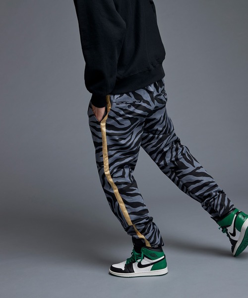 NOISE MAKER（ノイズメーカー）の「Sideline zebra pattern