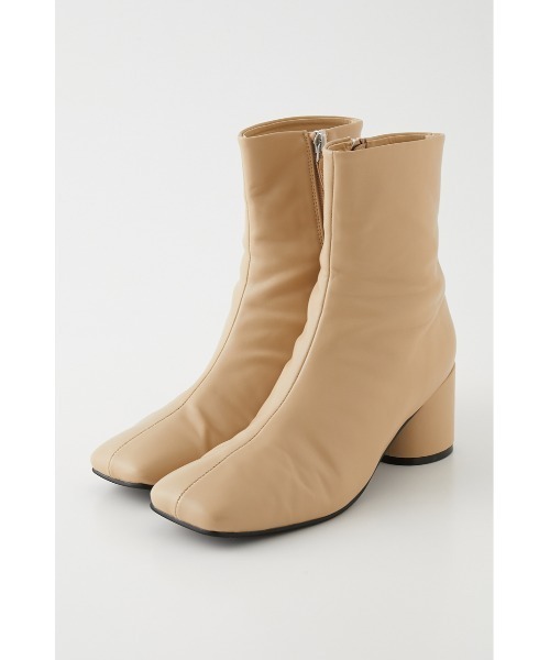 SLY（スライ）の「COLUMN HEEL SHORT ブーツ/ヒール（ブーツ・レディース・ブラック/ライトベージュ/ゴールド・SMALL/MEDIUM/LARGE）」の3枚目の写真