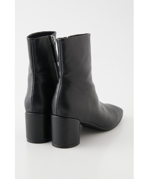 SLY（スライ）の「COLUMN HEEL SHORT ブーツ/ヒール（ブーツ・レディース・ブラック/ライトベージュ/ゴールド・SMALL/MEDIUM/LARGE）」の6枚目の写真