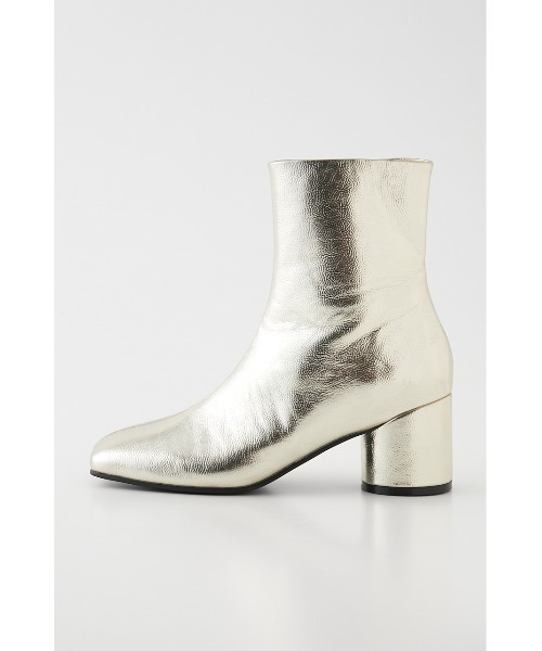 SLY（スライ）の「COLUMN HEEL SHORT ブーツ/ヒール（ブーツ・レディース・ブラック/ライトベージュ/ゴールド・SMALL/MEDIUM/LARGE）」の18枚目の写真