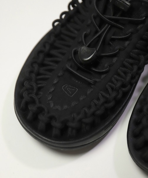 KEEN（キーン）の「[ KEEN ] womens UNEEK サンダル（サンダル・レディース・ホワイト/ブラック・70/65/60/75）」の22枚目の写真