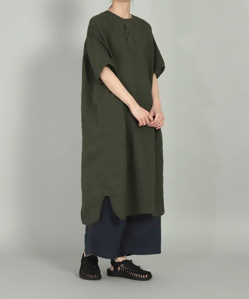 KEEN（キーン）の「[ KEEN ] womens UNEEK サンダル（サンダル・レディース・ホワイト/ブラック・70/65/60/75）」の6枚目の写真