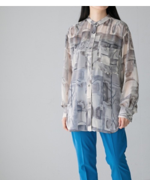 yuw（ユウ）の「アートガラチュニック　945241（シャツ/ブラウス・レディース・ブラック/ベージュ/ピンク・FREE）」の2枚目の写真