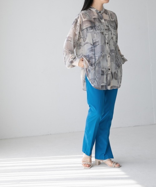 yuw（ユウ）の「アートガラチュニック　945241（シャツ/ブラウス・レディース・ブラック/ベージュ/ピンク・FREE）」の8枚目の写真