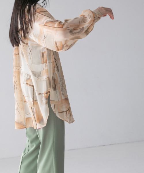 yuw（ユウ）の「アートガラチュニック　945241（シャツ/ブラウス・レディース・ブラック/ベージュ/ピンク・FREE）」の14枚目の写真