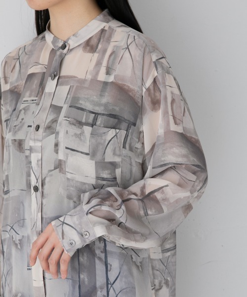 yuw（ユウ）の「アートガラチュニック　945241（シャツ/ブラウス・レディース・ブラック/ベージュ/ピンク・FREE）」の5枚目の写真