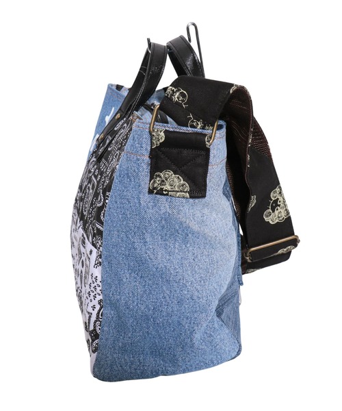 ScoLar(スカラー)の「バンダナ柄2WAYトート(トートバッグ・レディース・レッド/オフホワイト・FREE)」の6枚目の写真