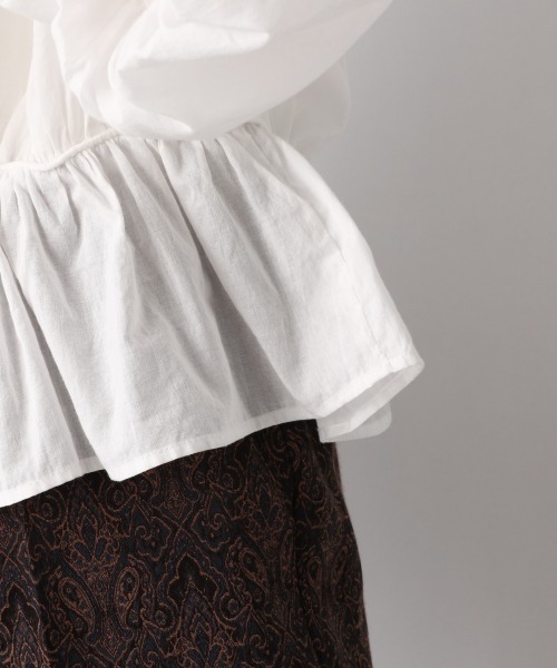 JEANASIS（ジーナシス）の「2WAYギャザーVブラウス/951587（シャツ/ブラウス・レディース・ホワイト/ブラック/カーキ・FREE）」の7枚目の写真