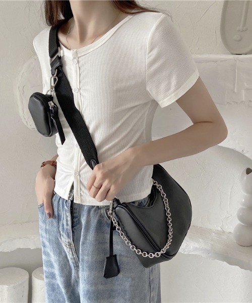 yuue' ( wear )（ユーイ）の「2way ミニポーチ付きチェーンレザーショルダーバッグ（ショルダーバッグ・レディース・ブラック/アイボリー・FREE）」の19枚目の写真