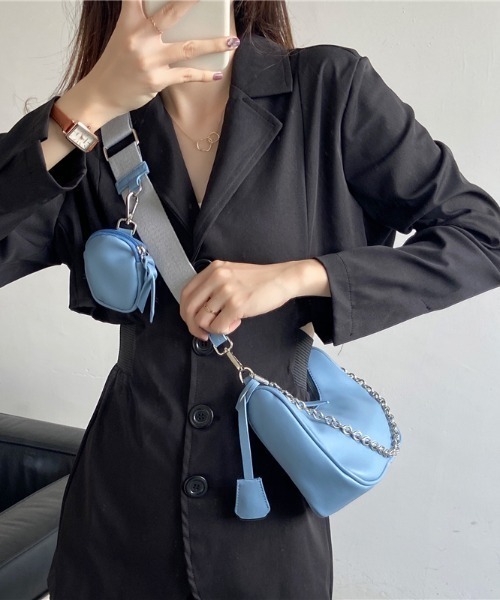 yuue' ( wear )（ユーイ）の「2way ミニポーチ付きチェーンレザーショルダーバッグ（ショルダーバッグ・レディース・ブラック/アイボリー・FREE）」の22枚目の写真