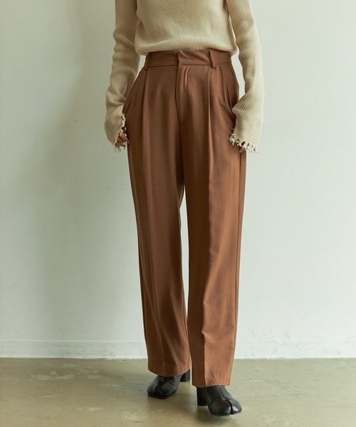 VACANCY（ヴァカンシー）の「SET UP straight slacks pants（スラックス・レディース・ブラック/ブラウン/グリーン・S/M/L/MEDIUM/TALL）」の3枚目の写真