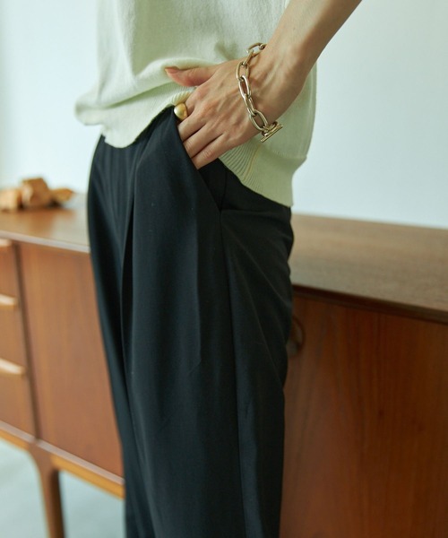VACANCY（ヴァカンシー）の「SET UP straight slacks pants（スラックス・レディース・ブラック/ブラウン/グリーン・S/M/L/MEDIUM/TALL）」の6枚目の写真