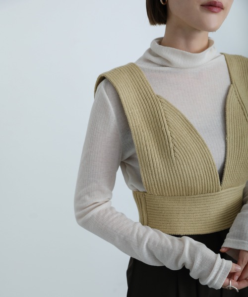 select MOCA(セレクトモカ)の「2021 AW クロップドニットビスチェ(ベスト・レディース・ブラック/ベージュ/テラコッタ・FREE)」の12枚目の写真