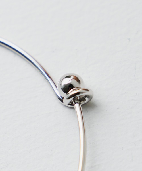 Libra Cue（リブラ キュー）の「ポイントパールニュアンスブレスレット（ブレスレット・レディース・シルバー/ゴールド・FREE）」の4枚目の写真