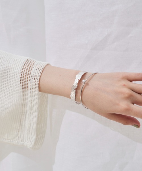 Libra Cue（リブラ キュー）の「ポイントパールニュアンスブレスレット（ブレスレット・レディース・シルバー/ゴールド・FREE）」の15枚目の写真