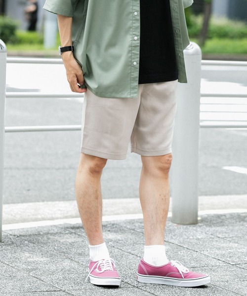 ITEMS URBANRESEARCH（アイテムズ アーバンリサーチ）の「『セットアップ着用可能』ダブルクロスショートパンツ（その他パンツ・メンズ・モカ/ベージュ/ブラック・MEDIUM/LARGE）」の8枚目の写真