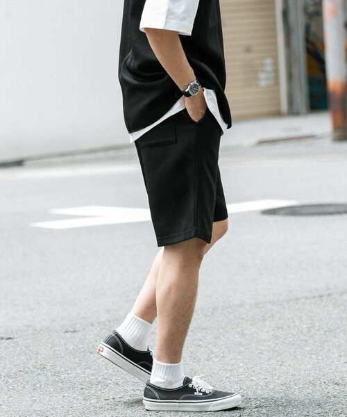ITEMS URBANRESEARCH（アイテムズ アーバンリサーチ）の「『セットアップ着用可能』ダブルクロスショートパンツ（その他パンツ・メンズ・モカ/ベージュ/ブラック・MEDIUM/LARGE）」の10枚目の写真