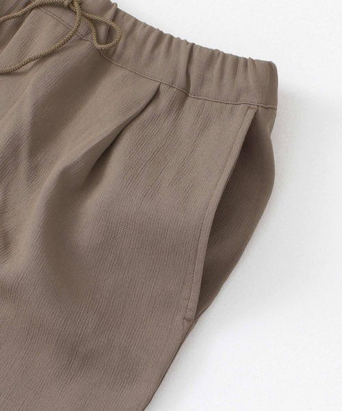 ITEMS URBANRESEARCH（アイテムズ アーバンリサーチ）の「『セットアップ着用可能』ダブルクロスショートパンツ（その他パンツ・メンズ・モカ/ベージュ/ブラック・MEDIUM/LARGE）」の16枚目の写真