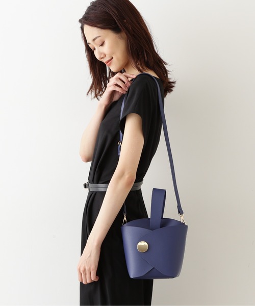 NATURAL BEAUTY BASIC(ナチュラルビューティーベーシック)の「エレファントバケット(ハンドバッグ・レディース・カーキ/ダークブルー・フリ-)」の6枚目の写真