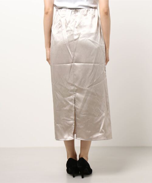 Te chichi(テチチ)の「サテンIラインスカート(スカート・レディース・ブラウン/グリーン/ベージュ・フリ-)」の4枚目の写真