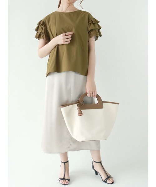 Te chichi(テチチ)の「サテンIラインスカート(スカート・レディース・ブラウン/グリーン/ベージュ・フリ-)」の8枚目の写真