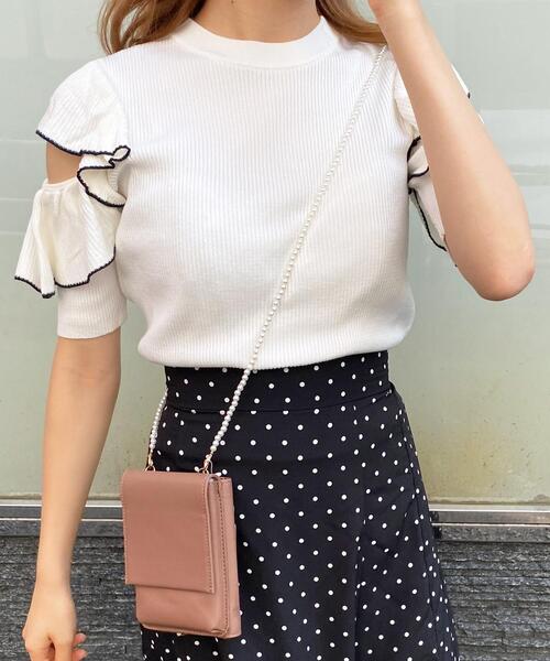 INGNI（イング）の「配色フリルニット（ニット/セーター・レディース・ホワイト×ブラック/ピンク系5/ブルー/ブラック×ホワイト・M）」の2枚目の写真