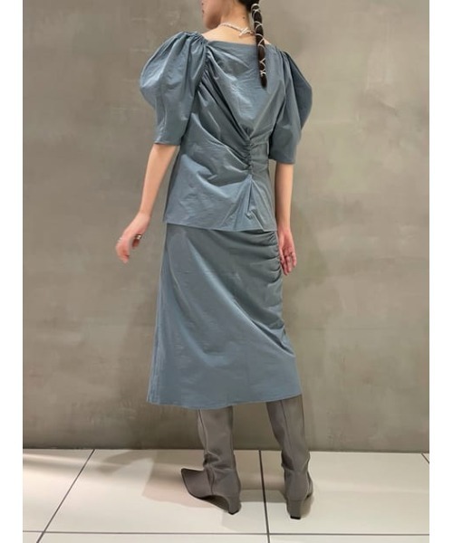 THROW by SLY(スローバイスライ)の「THROW SHIRRING PUFF TOPS シャーリングパフ トップス(シャツ/ブラウス・レディース・ライトブルー/グレー・FREE)」の5枚目の写真