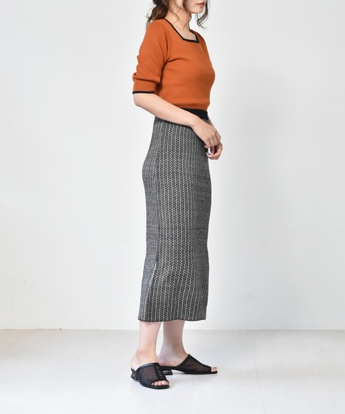 RETRO GIRL（レトロガール）の「パイピングカラーニット（ニット/セーター・レディース・ブラック/オフホワイト/オレンジ・FREE）」の9枚目の写真