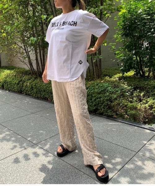 PIPING HOT FUTURE(パイピングホットフューチャー)の「CREW T-SHIRTS BELLS BEACH(Tシャツ/カットソー・レディース・ホワイト・MEDIUM/LARGE/SMALL)」の2枚目の写真