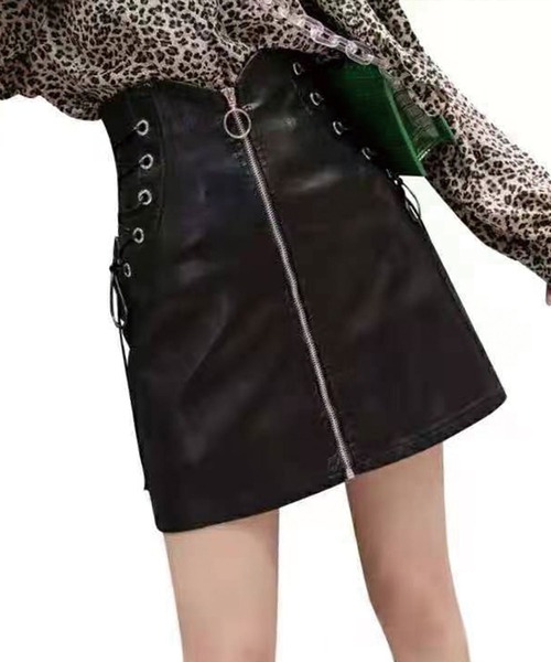 SPIGA(スピーガ)の「サイド編み上げフロントZIPハイウエストレザーミニスカート(スカート・レディース・ブラック・SMALL/MEDIUM)」の2枚目の写真